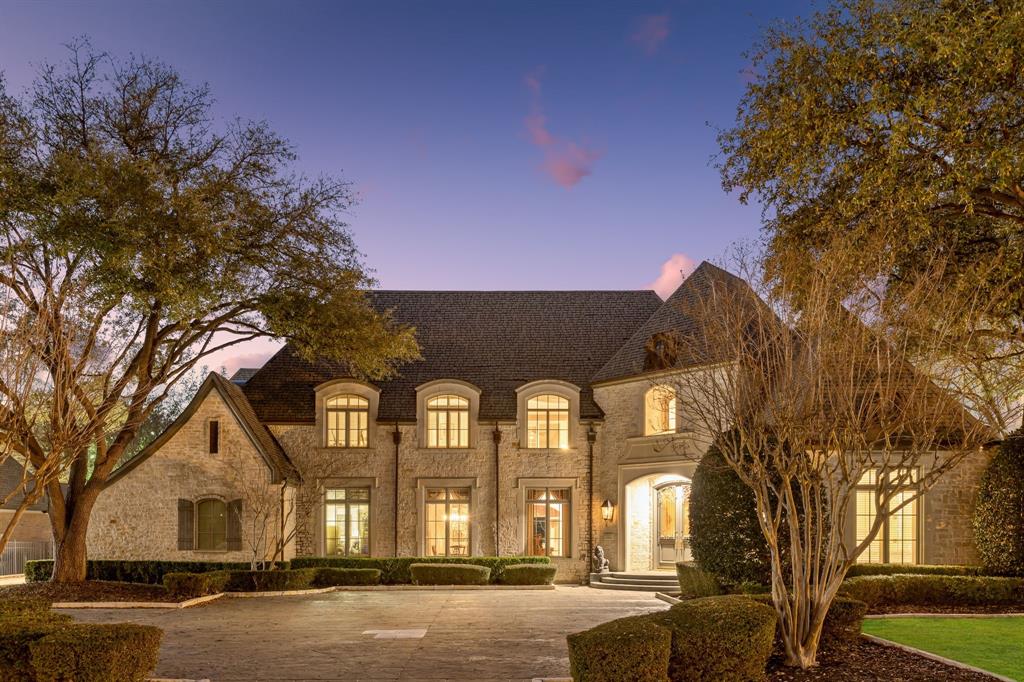 *Please see Cinematic Walk Through Video in Above Media* This luxurious estate is a true masterpiece! Fully customized property in sought after Lakeside on Preston. Premium .5-acre lot with expansive creek views & mature trees surrounding for privacy. Enjoy the feel of seclusion yet minutes to every desired amenity. Elegant architectural design with soaring coffered and beamed ceilings, & floor to ceiling windows with extraordinary views. All major amenities on one level designed to entertain on a grand scale, while maintaining an intimate home setting. Full bar, breakfast room and gourmet kitchen with 6 burner range, double oven, and access to backyard oasis. The primary suite is tucked away with fireplace, spa bath and two custom closets. First floor guest suite, library, two living rooms, and dining are perfectly placed for separation. 3 beds and media on second level. Exquisite outdoor retreat with multiple patios, tranquil pool and spa providing ultimate relaxation. Stunning!