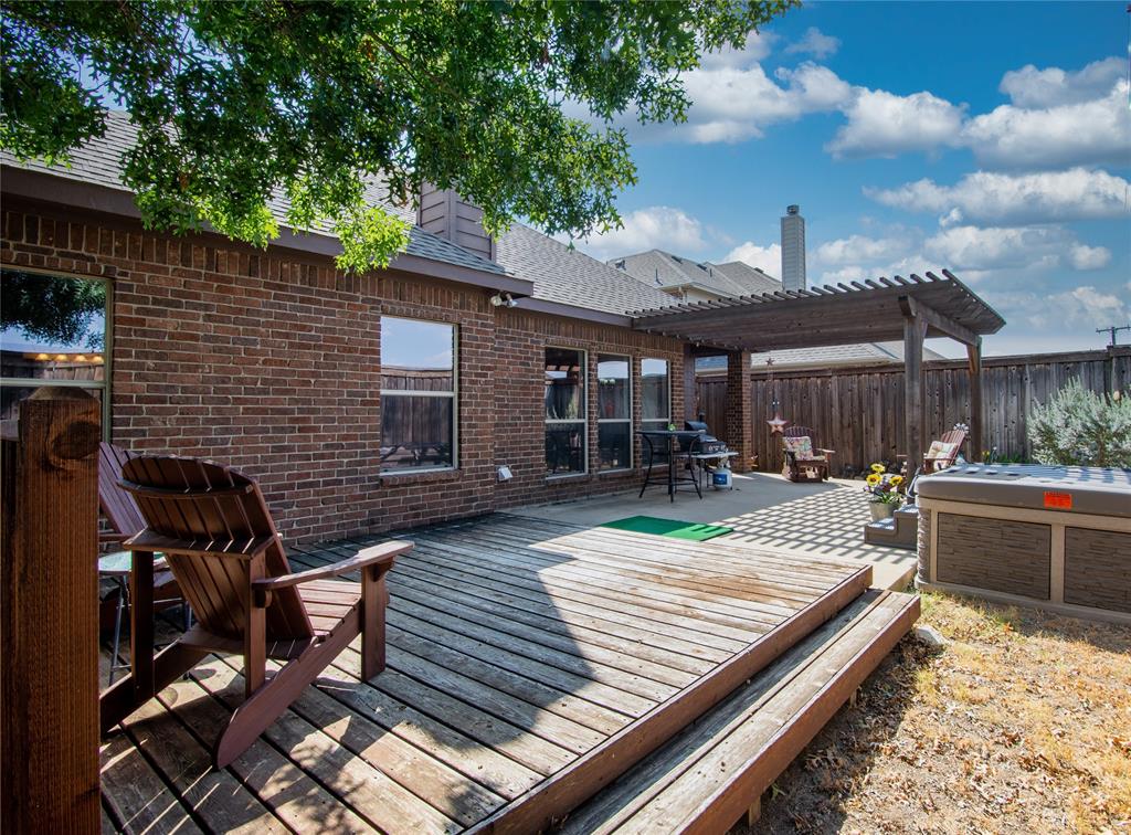 Adorable 3 Bedrooms 2 Bathrooms Home In Northwest ISD.
Large Primary Bedroom, Split Bedroom Arrangement, Walk In Closets, Open Concept Living, Dining, and Kitchen, Wood Burning Fireplace, 
Separate Utility Room, Dry Bar, Walk In Pantry, Stainless Steel Appliances, Granite Countertops, Hardwood Floor, Ceramic Tile, Carpet, Neutral Colors Throughout,  Covered Back Patio, Deck in Back Yard, Sprinkler System In Front Yard. Easy Access to I 35 and 114.  Close to Northlake, Argyle, and Roanoke and all they have to offer.  Hidden Gem That You Must See Today!!