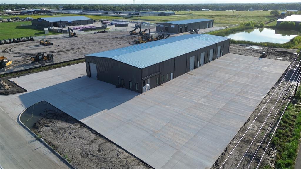 We are pleased to present a prime opportunity for business owners looking to expand with the purchase or lease of a 15,000 square-foot new construction flex space in Caddo Mills, Texas. Positioned on 2.03 acres just off Interstate 30, this light industrial property combines visibility, functionality, and ease of access—making it ideal for a wide range of commercial or industrial operations. Scheduled for delivery in Sept. 2025, the building will feature customizable office build-out options, ±8 grade-level doors, ample parking, outside storage with a 0.55 acre yard, and large truck ingress and egress. Notably, this is one of the final new construction opportunities available within this community, offering a rare chance to secure space in a rapidly growing commercial hub. Located outside city limits, on the corner of Novak Street and County Road 2508, the property also benefits from flexible zoning operations and minimal regulatory constraints.