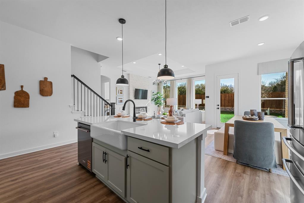 Country Hollow Sales Phase 1 - Residential