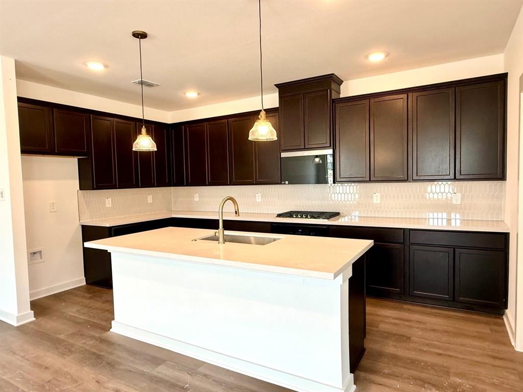 Country Hollow Sales Phase 1 - Residential