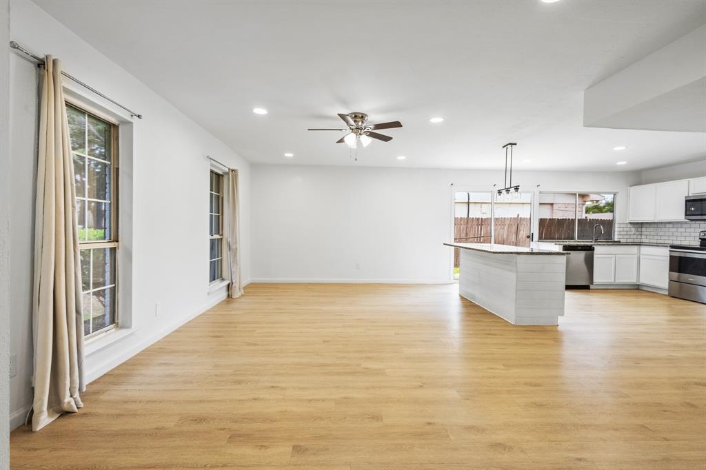 Woodlake 5 - Residential