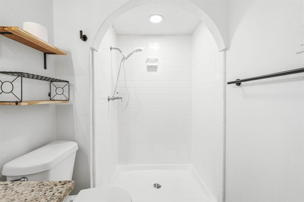 Woodlake 5 - Residential