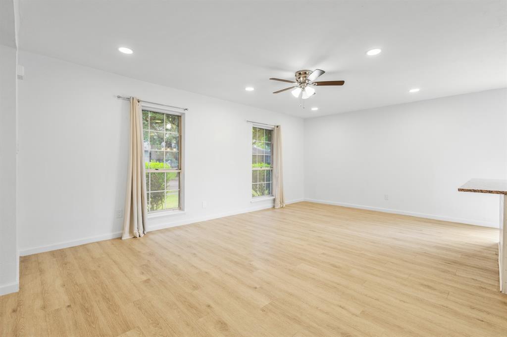 Woodlake 5 - Residential