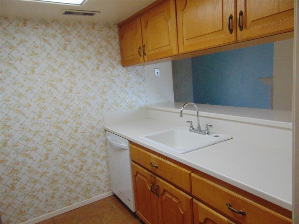 Las Colonitas Condo - Residential