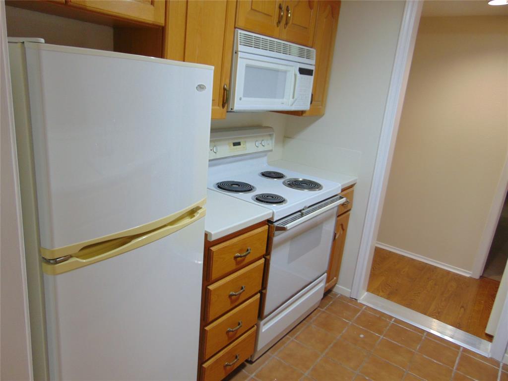 Las Colonitas Condo - Residential