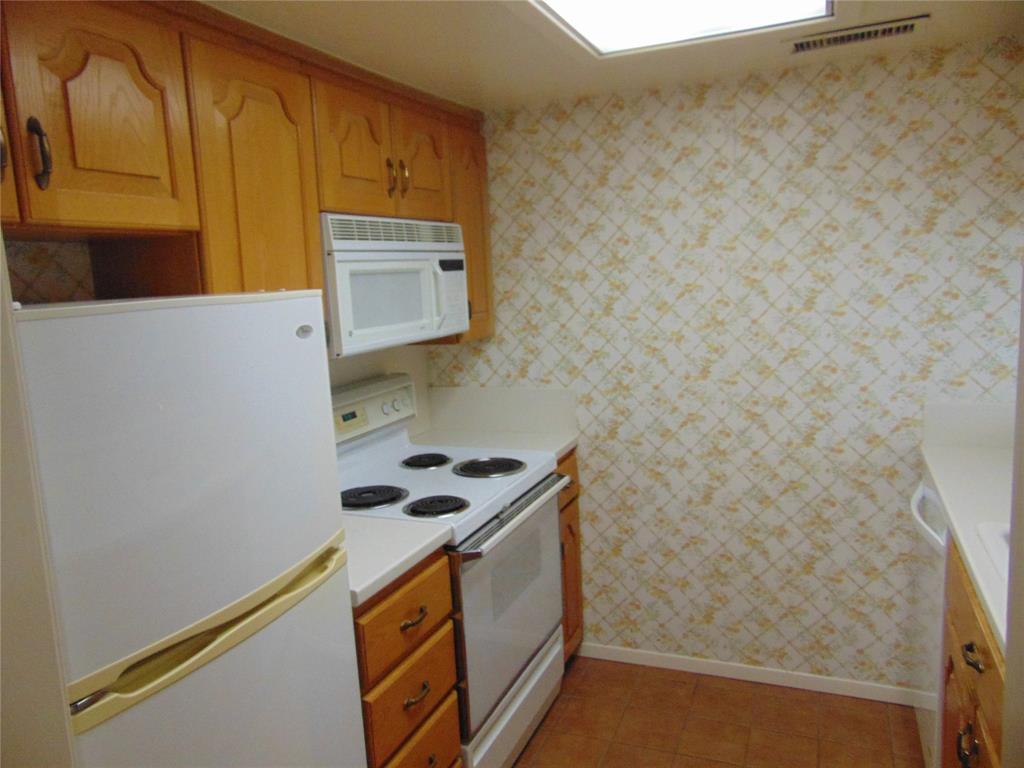 Las Colonitas Condo - Residential