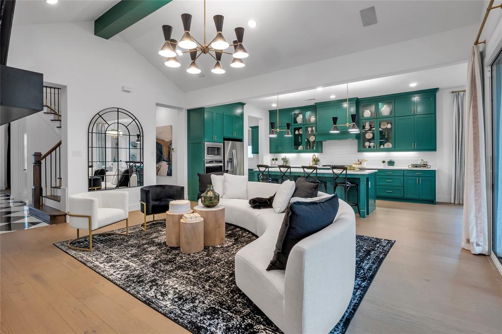 Painted Tree East Showcase Lts - Residential