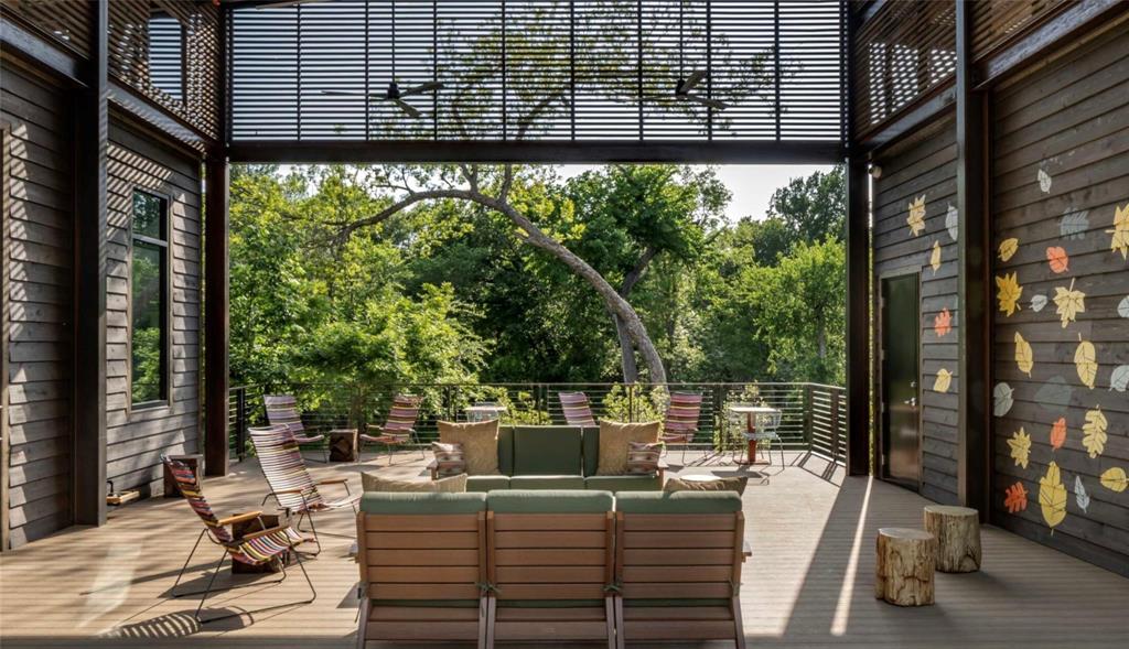 Painted Tree East Showcase Lts - Residential