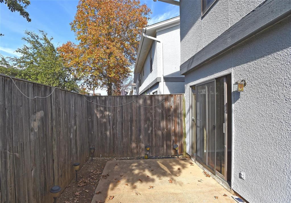 Cedar Ridge At Hurst Twnhms - Residential