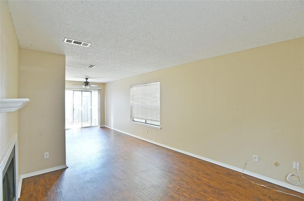 Cedar Ridge At Hurst Twnhms - Residential