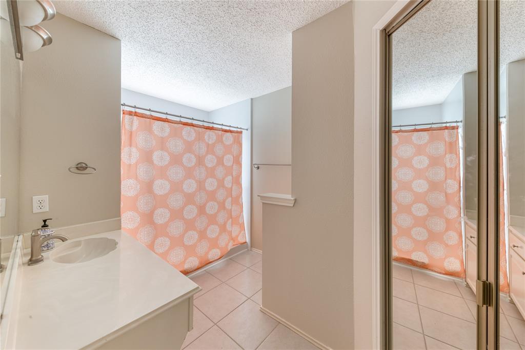 Riverwalk Condo Ph 01-5 - Residential
