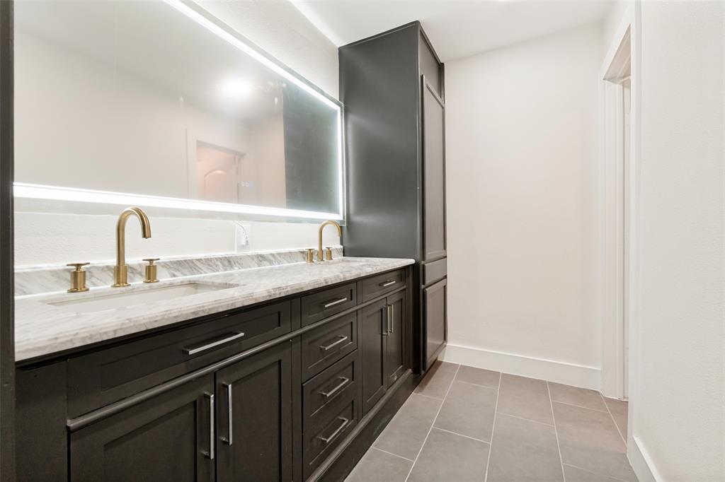 Royalhaven Rev - Residential