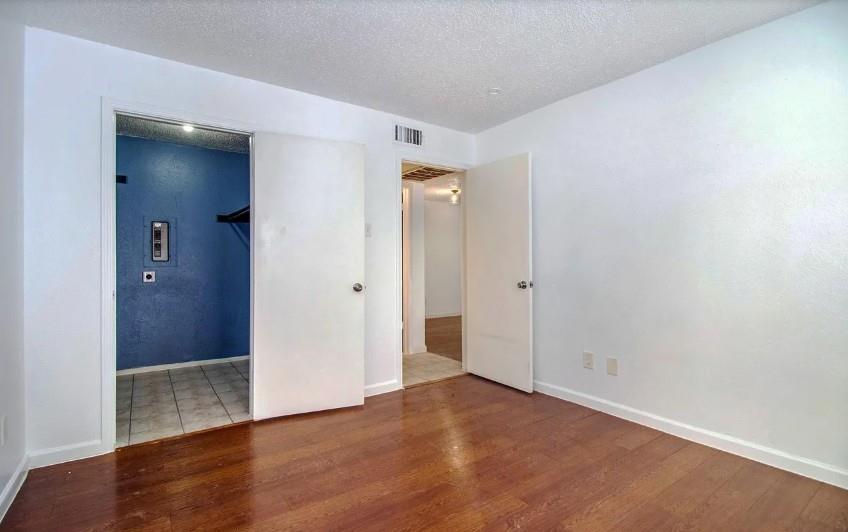 Windtree Condos - Residential
