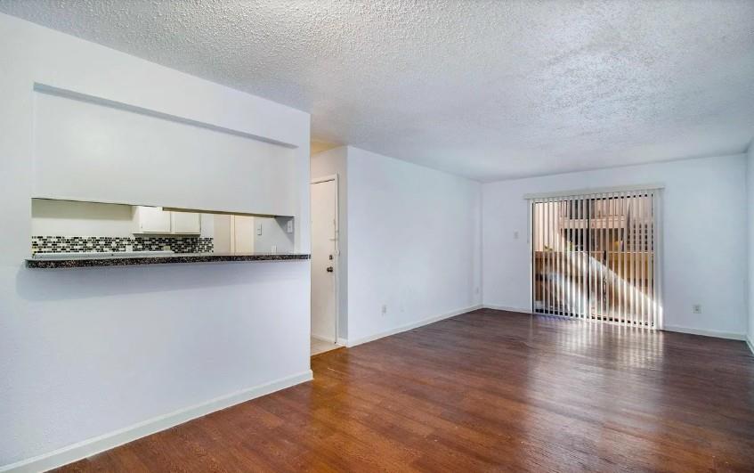 Windtree Condos - Residential