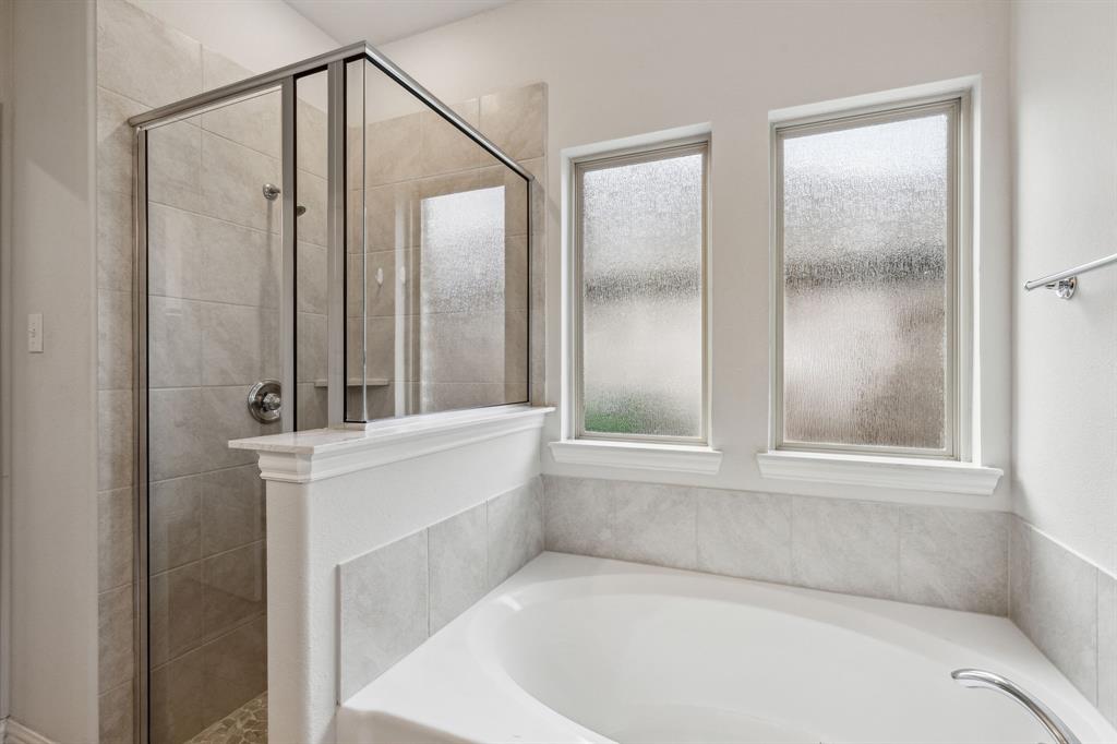 ARROW BROOKE PHASE 1A - Residential Lease