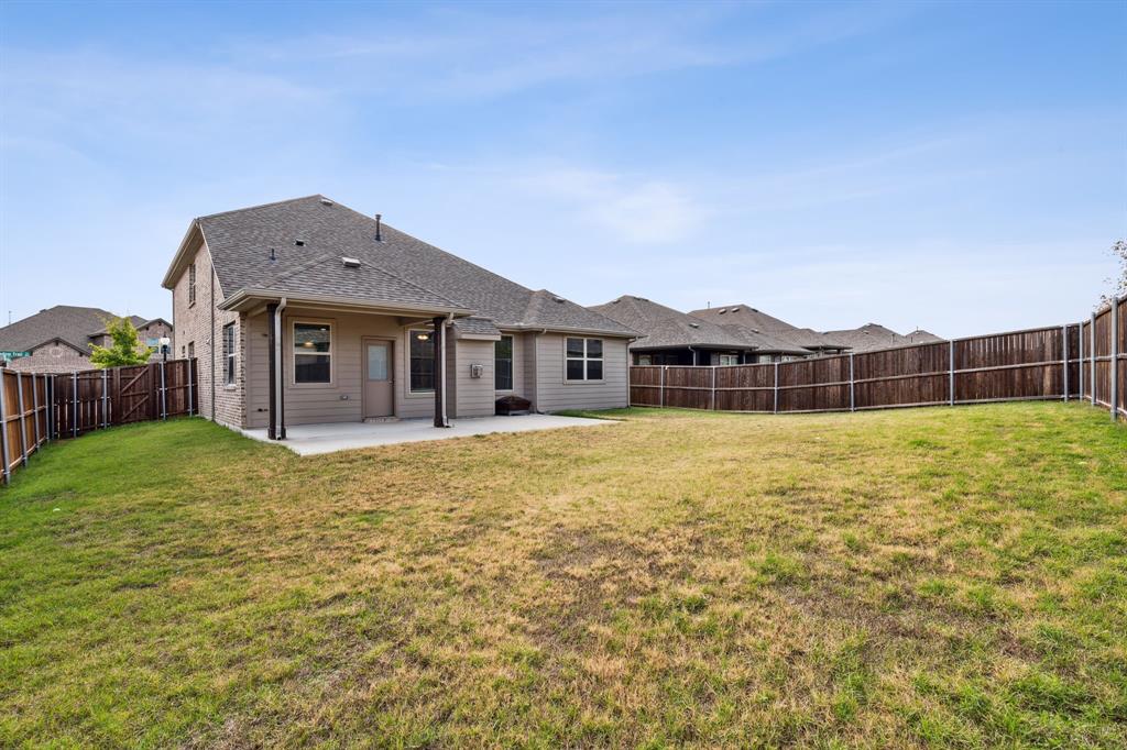 ARROW BROOKE PHASE 1A - Residential Lease