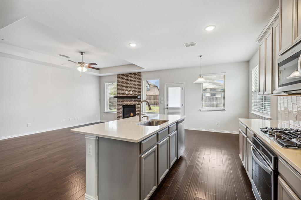 ARROW BROOKE PHASE 1A - Residential Lease