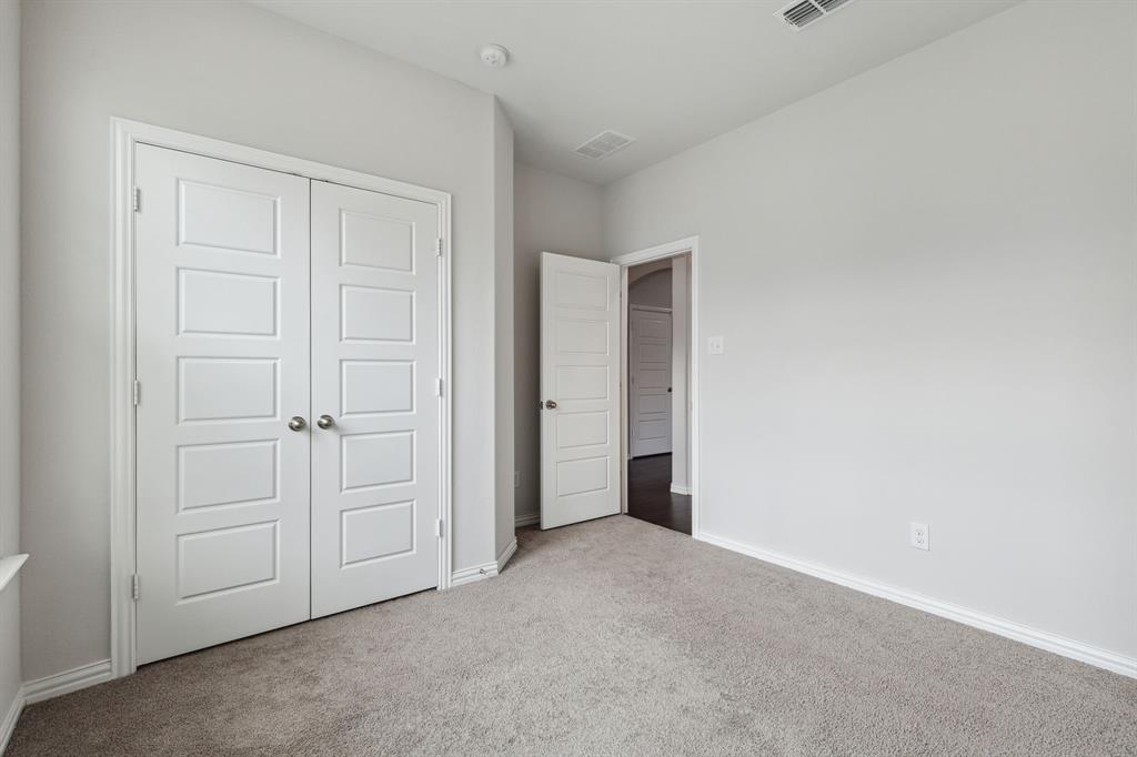 ARROW BROOKE PHASE 1A - Residential Lease