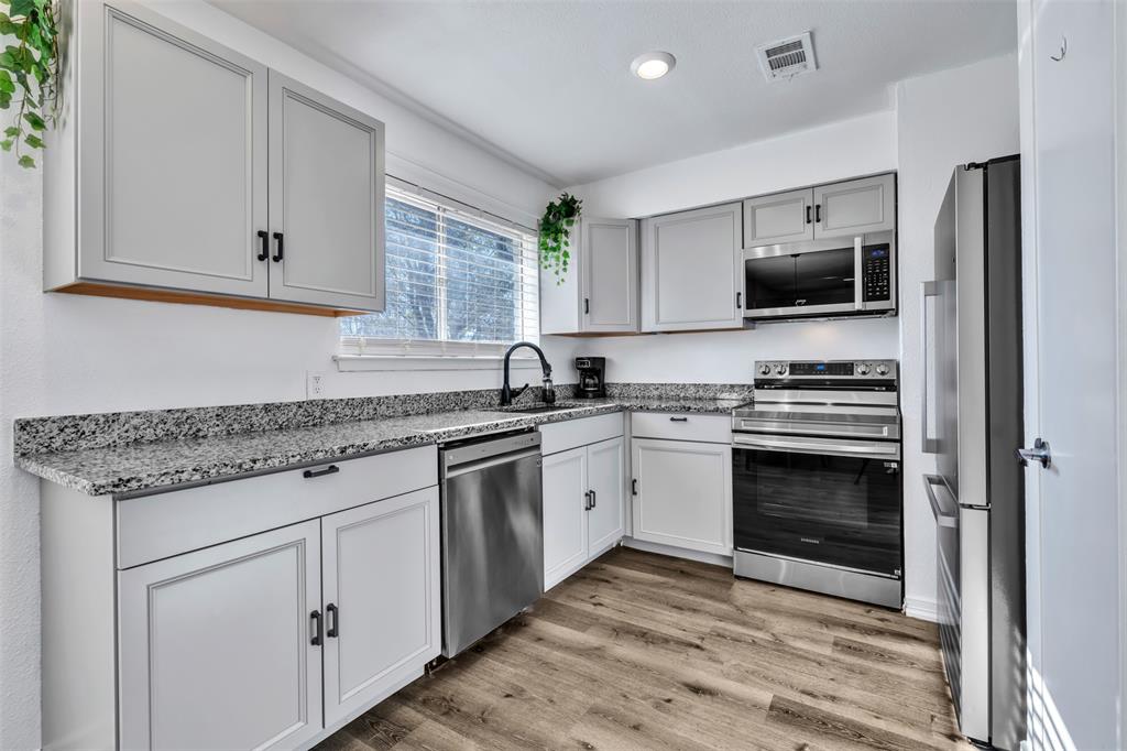 Crestmoor Park West - Residential