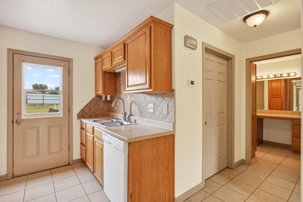 Comanche Harbor - Commercial Sale
