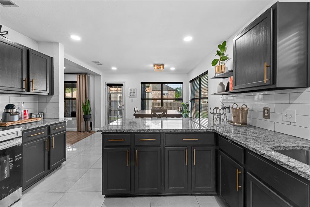 Cedar Wood Place - Residential