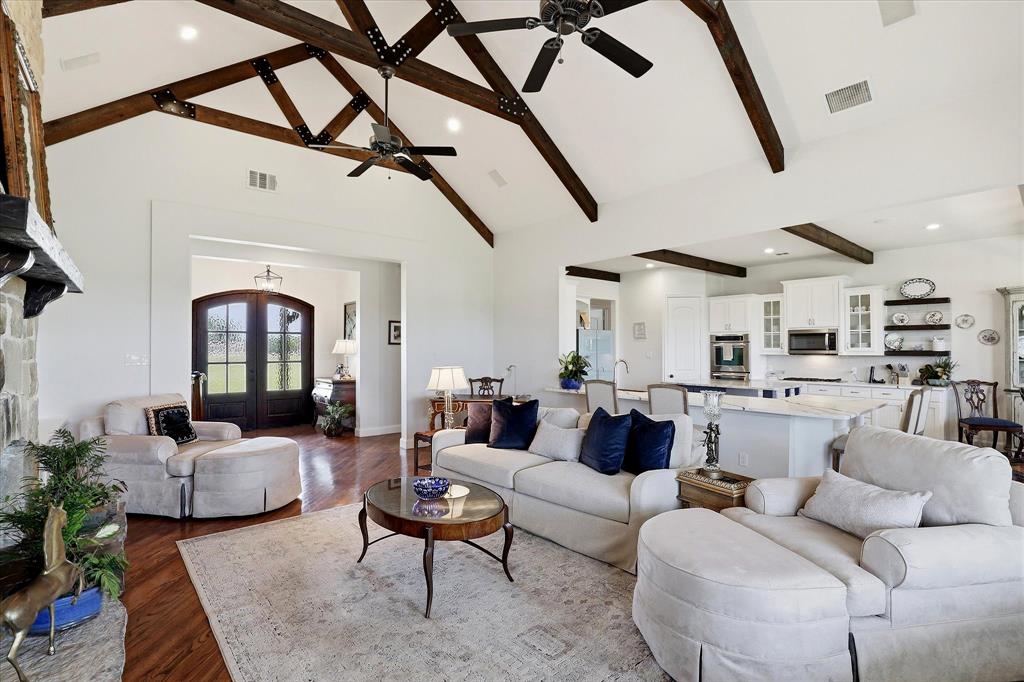 Horseshoe Nail Ranch - Residential