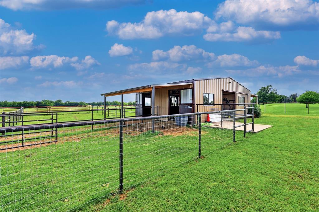 Horseshoe Nail Ranch - Residential
