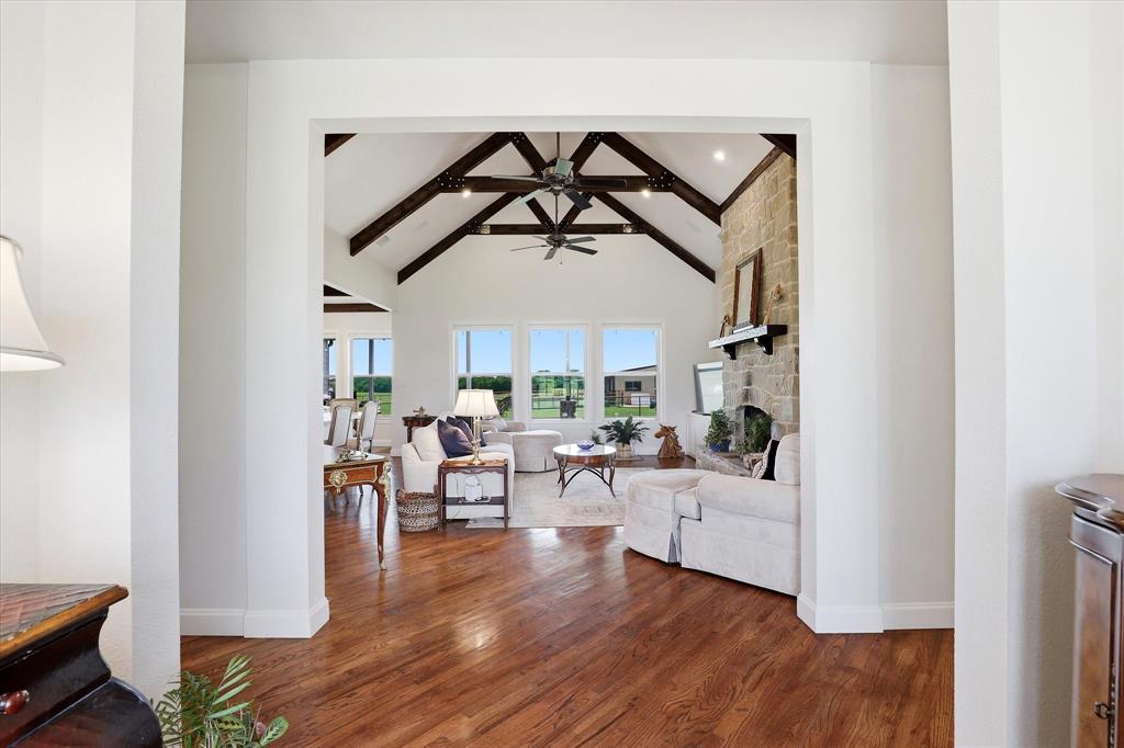Horseshoe Nail Ranch - Residential