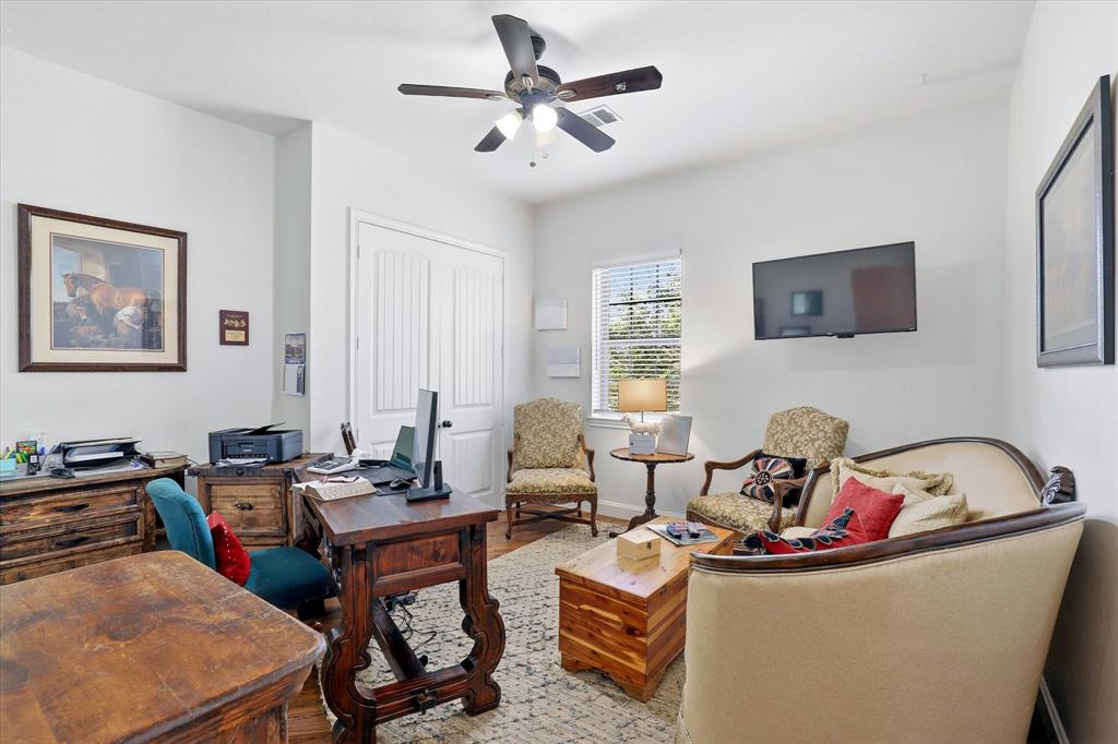 Horseshoe Nail Ranch - Residential
