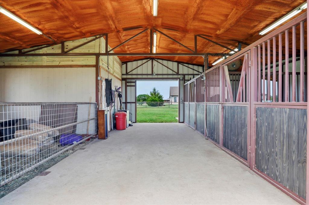 Horseshoe Nail Ranch - Residential