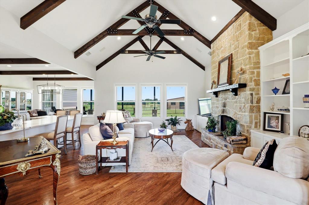 Horseshoe Nail Ranch - Residential