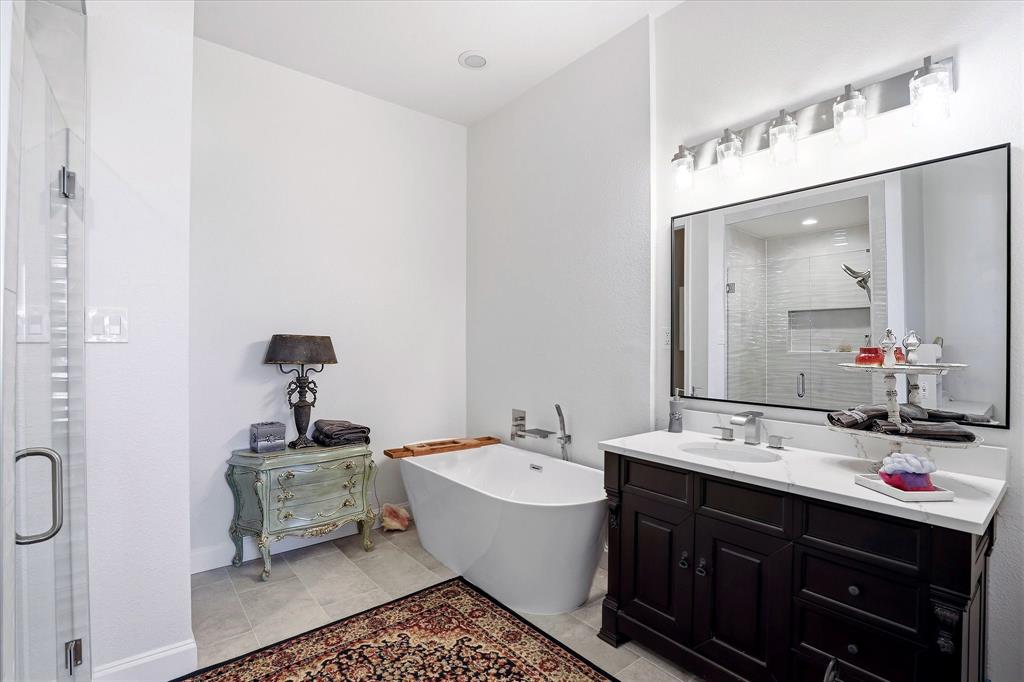 Horseshoe Nail Ranch - Residential