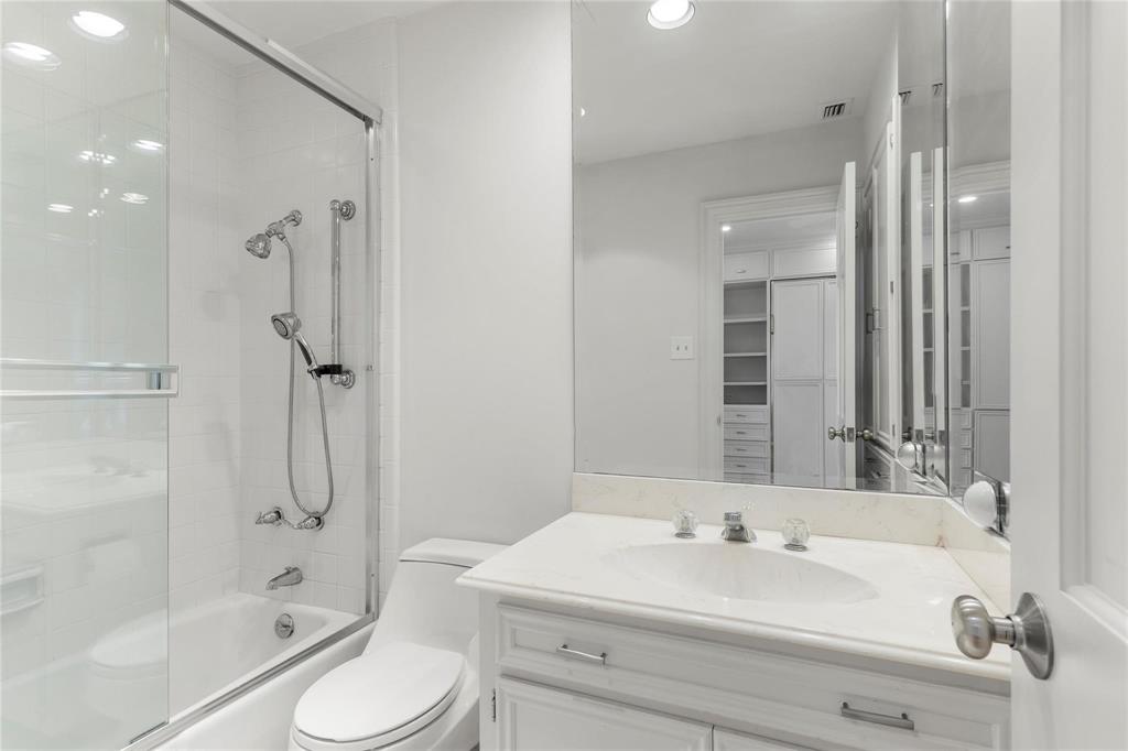 Athena Condo - Residential