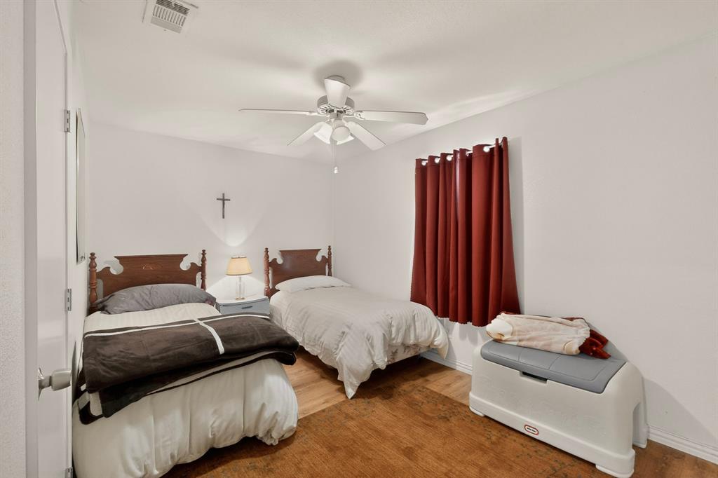 Freeway East Rev - Residential