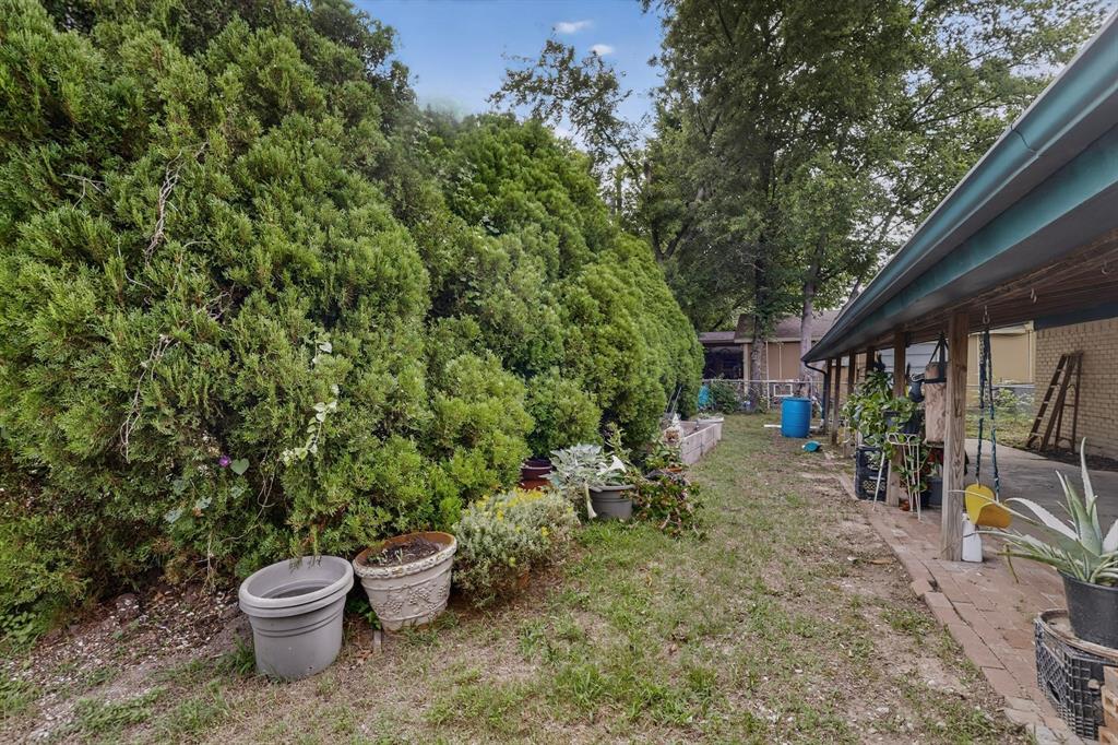 Freeway East Rev - Residential