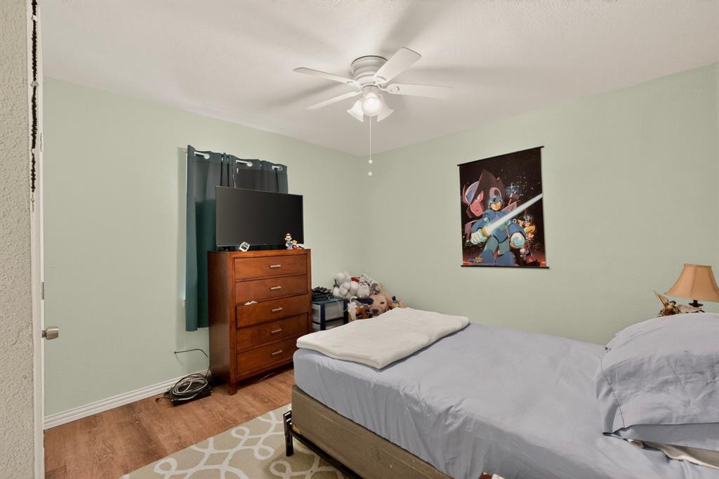 Freeway East Rev - Residential