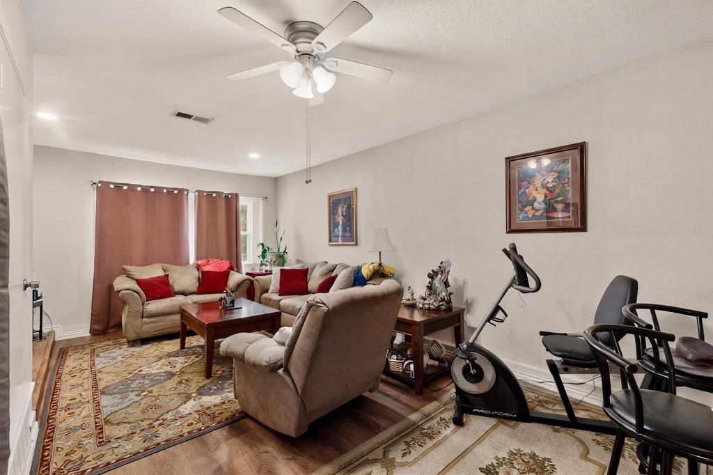 Freeway East Rev - Residential