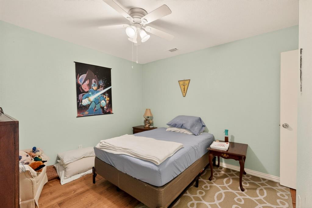 Freeway East Rev - Residential