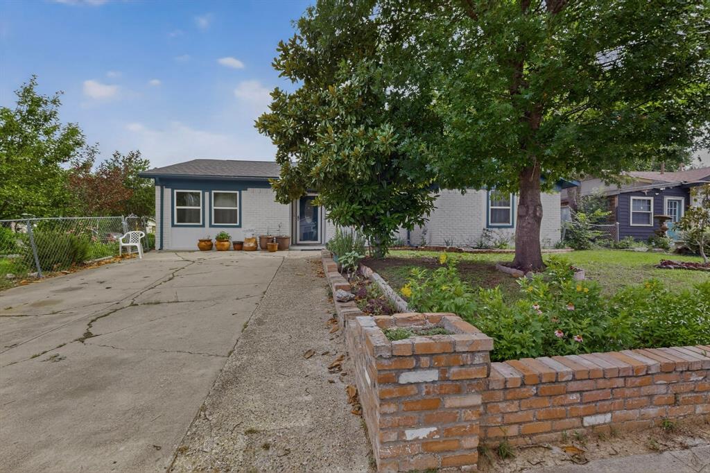 Freeway East Rev - Residential