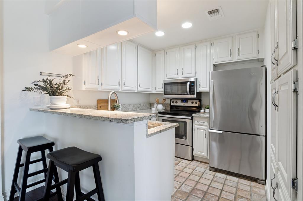 Rawlins Park Condo - Residential