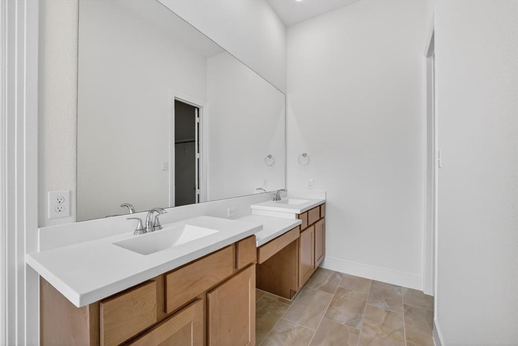 Gateway Village - The Reserve - Residential
