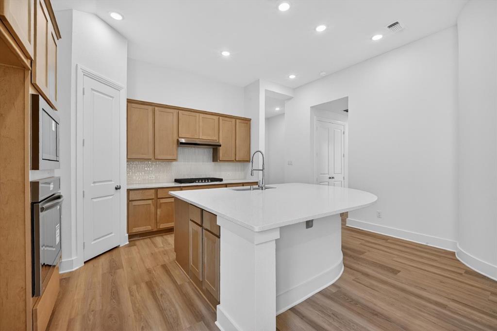 Gateway Village - The Reserve - Residential