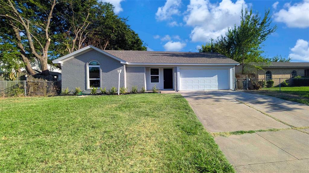 Beaitiful Home with 3 bedroom 2 bathroom and 2 car garage that has been completely renovated from top to bottom. This property featuring an open floor plan, water proof laminate throughout entire home, new cabinets with granite countertops, new plumbing under the house with new plumbing fixtures and light fixtures. All new majors with new roof, new windows, and new central air conditioner system. Close to Downtown Fort Worth, Clear Fork, Dickies Arena, Stockyards, amusements parks, shopping, restaurants, and minutes away from all major highways. Move In Ready just in time for summer and entertaining in your new home!