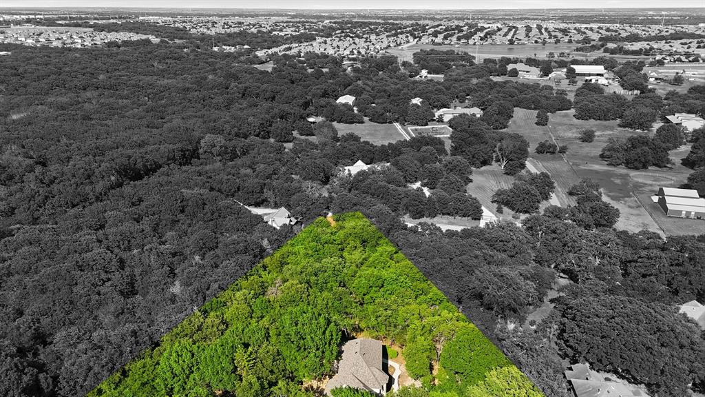Emerald Sound At Lake Lewisvil - Residential