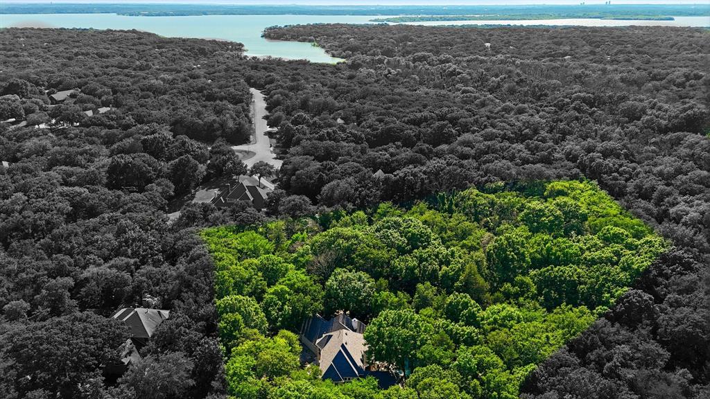 Emerald Sound At Lake Lewisvil - Residential