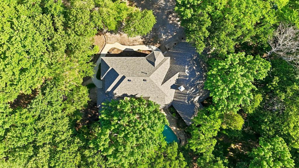 Emerald Sound At Lake Lewisvil - Residential