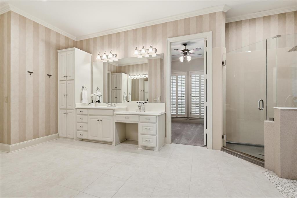 Emerald Sound At Lake Lewisvil - Residential