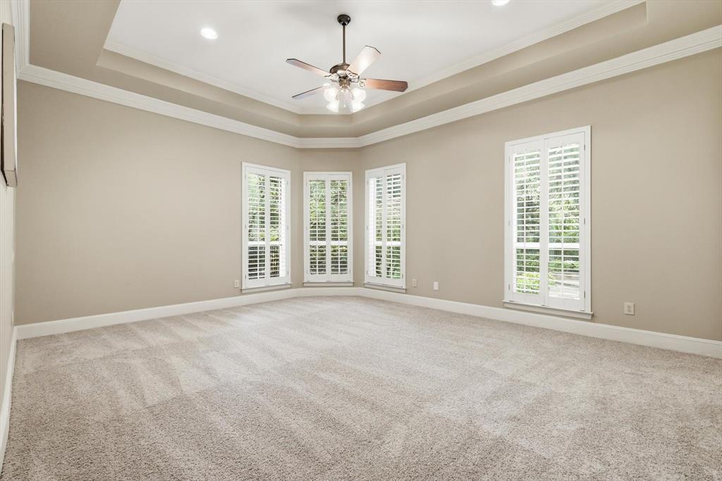 Emerald Sound At Lake Lewisvil - Residential