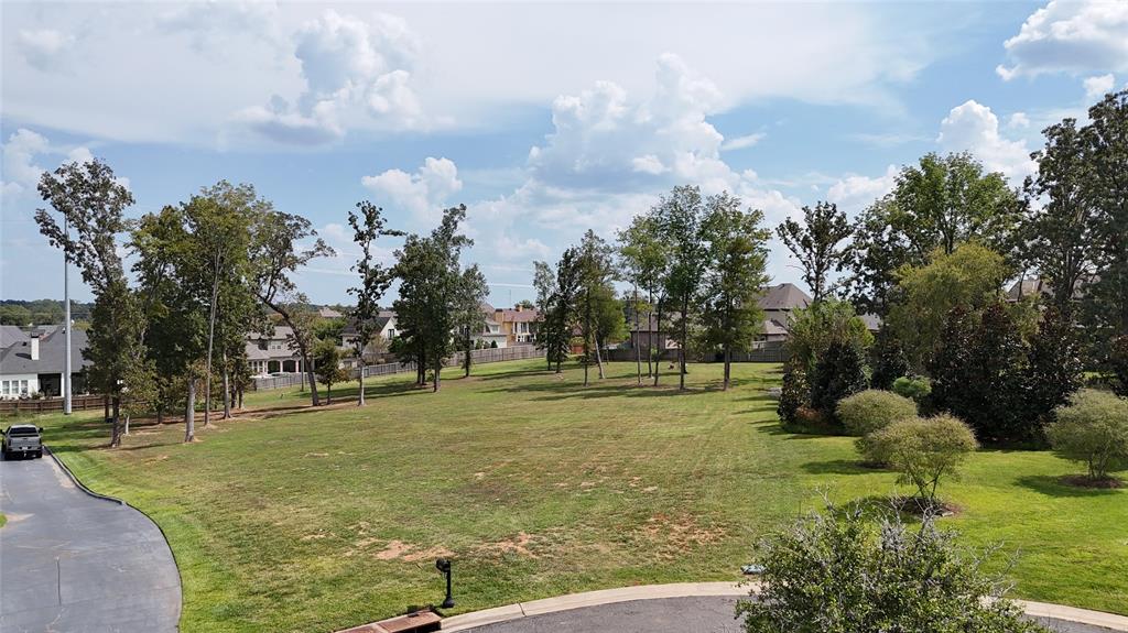 Southern Trace - Land
